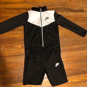 Black and White Nike Set